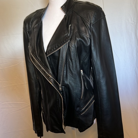 Leather faux black biker jacket tailored fit size XL - Picture 6 of 9